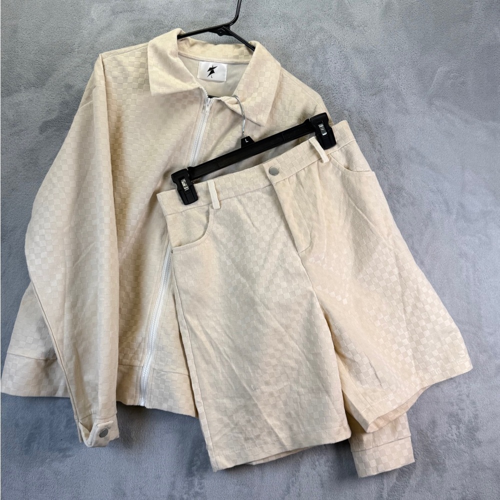 Togi Merch Set Two-Piece Cream Check Textured Jacket & Shorts Set Size Large
